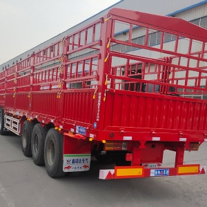 Warehouse Fence Semi-Trailers